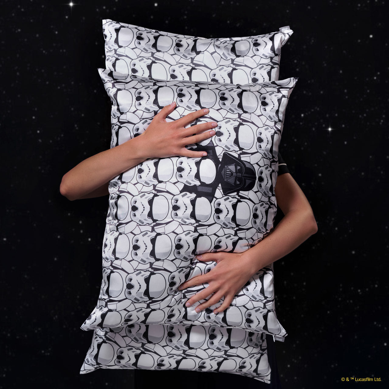 Star Wars??& Kitsch Satin Pillowcase?in Darth Vader & Stormtroopers - King - Image 4