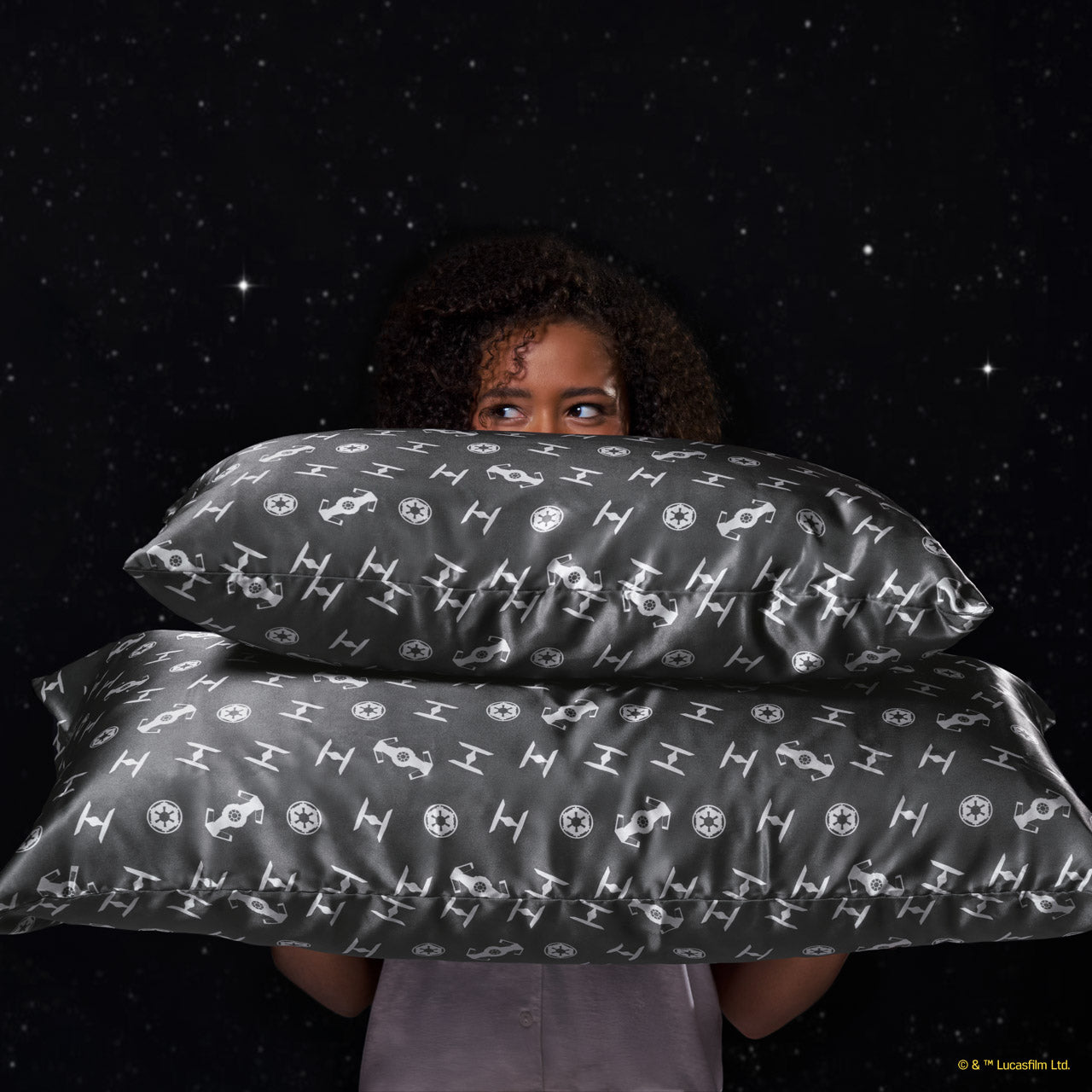 Star Wars??& Kitsch Satin Pillowcase in Galactic Empire - Image 4