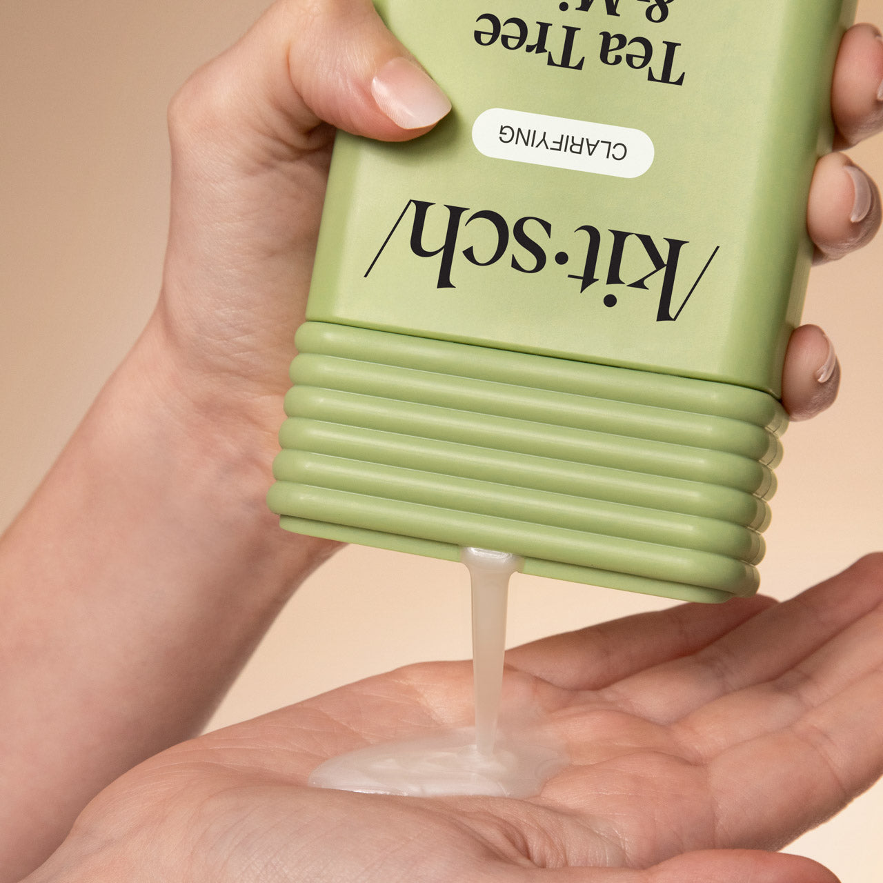 Tea Tree & Mint Clarifying Shampoo - Image 7